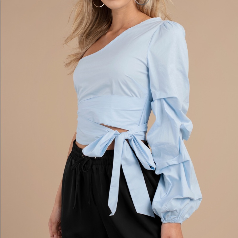 Tobi Top